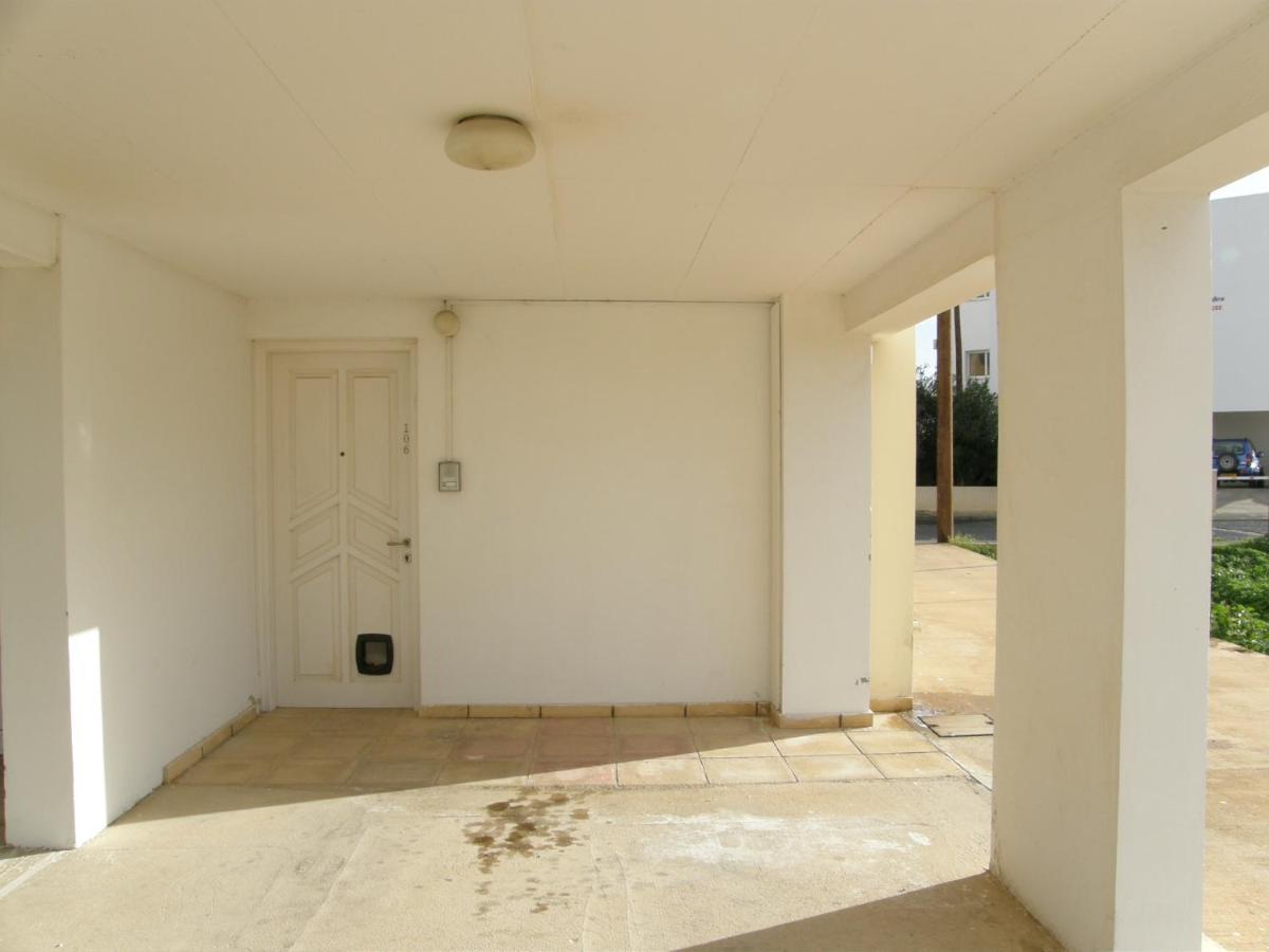 Athena And The Owl Beachside Apt Paphos Ngoại thất bức ảnh
