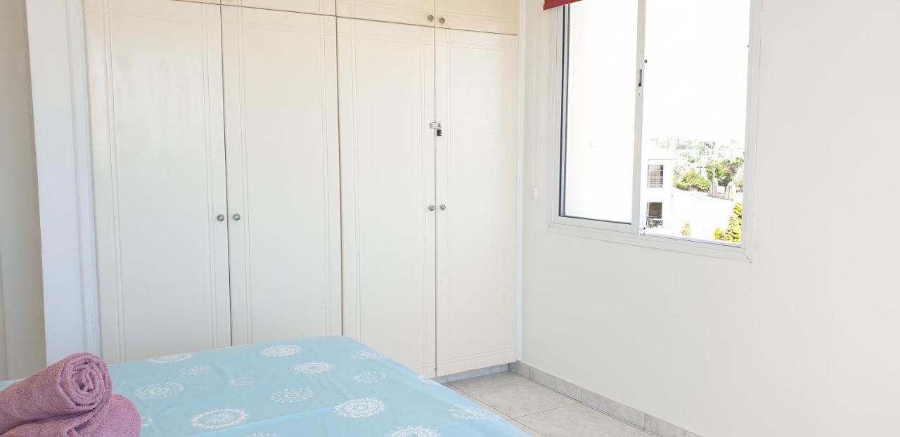 Athena And The Owl Beachside Apt Paphos Ngoại thất bức ảnh